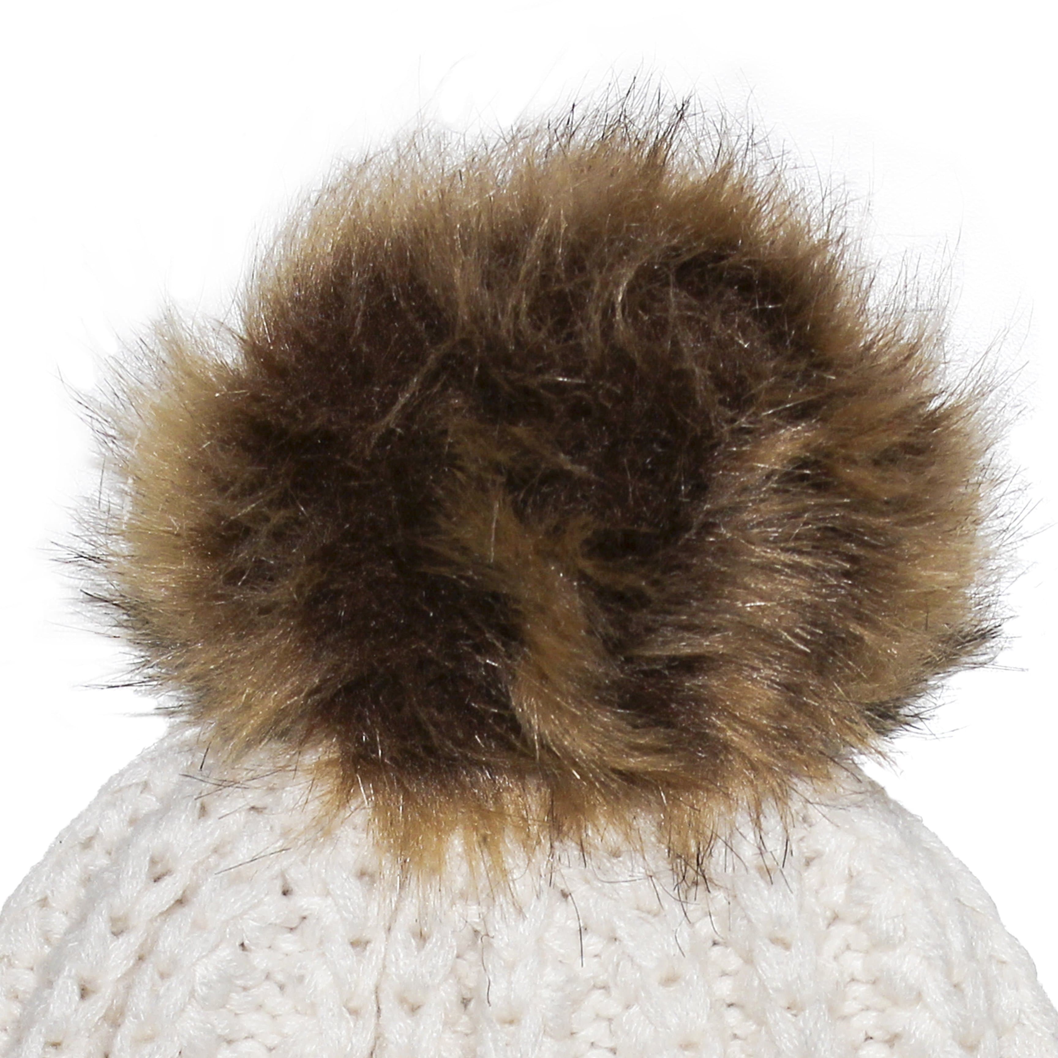 Stay Cozy & Stylish with Fisherman Stitch Pom Pom Hat